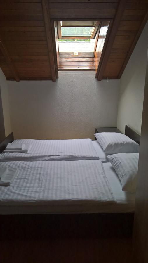 Bed and Breakfast Gostilna Lokve Exterior foto