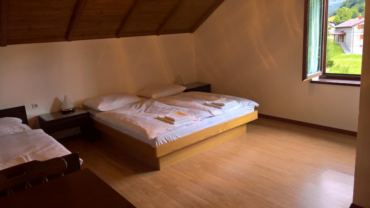 Bed and Breakfast Gostilna Lokve Exterior foto